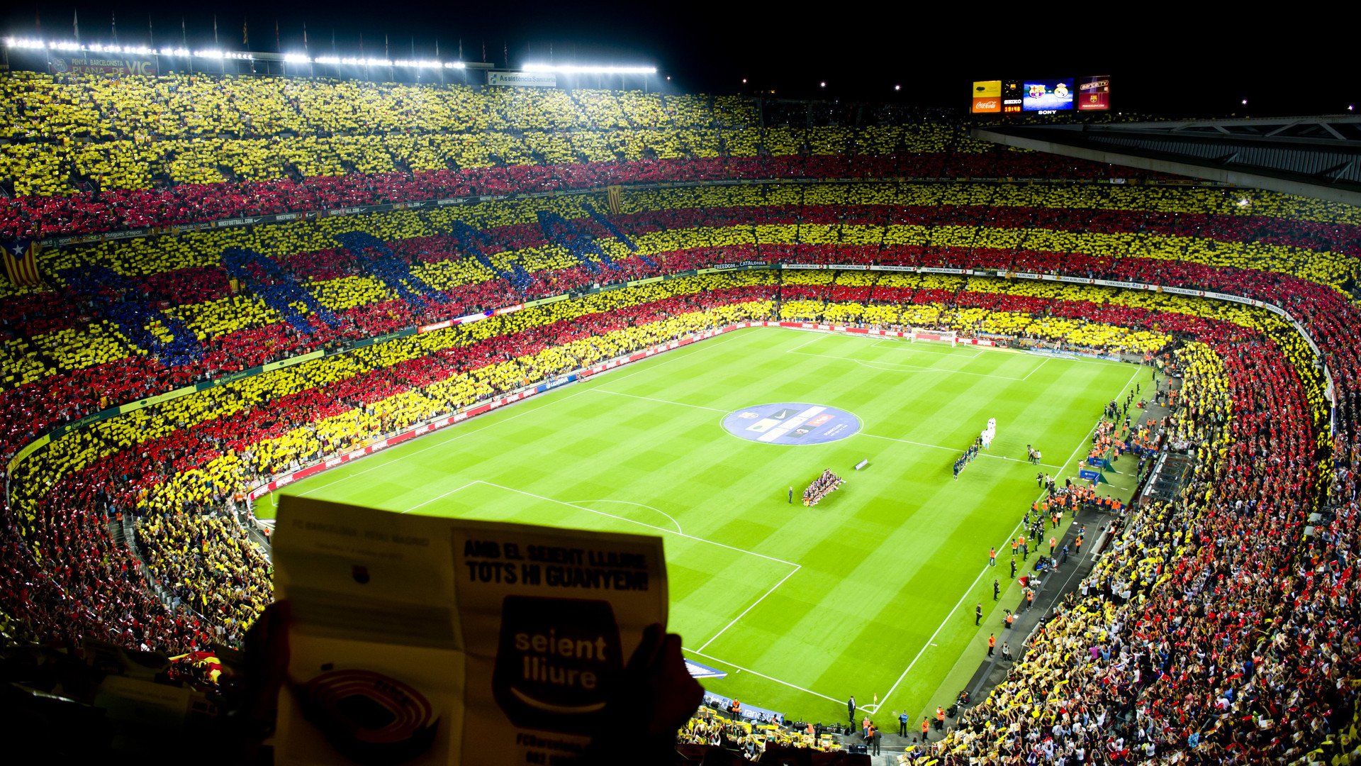开云体育官网-巴塞罗那之夜，格列兹曼与梅西的巅峰对决，补时世界波绝杀定乾坤，巴塞罗那之夜，格列兹曼与梅西巅峰对决，补时世界波绝杀定乾坤